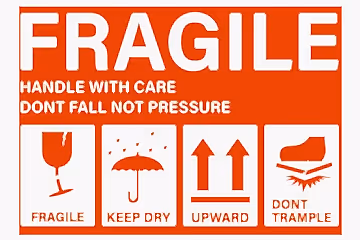 Kargo kırılır ikaz etiketi, paketlerinizin güvenli bir şekilde taşınmasını sağlar. Kırılabilir ürünler için dayanıklı ve dikkat çekici bir etiket.