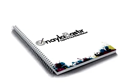 Çok adetli kuşe metal spiralli defter, promosyon hediyesi olarak özelleştirilebilir. Firma logosu ile kişiselleştirilmiş defterler.